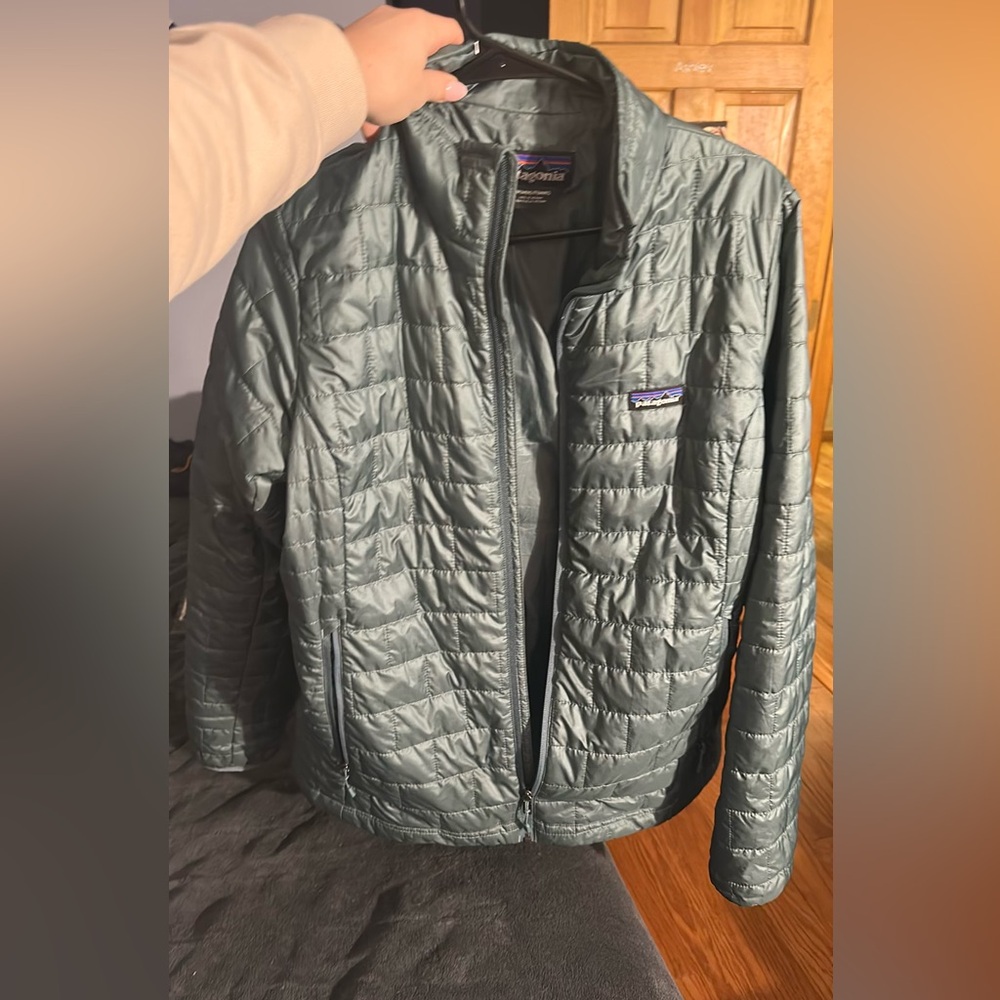 Patagonia puffer jacket